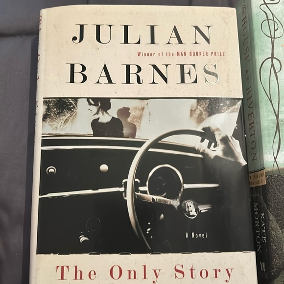 Assorted Books - Picture 2 of 7